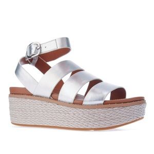 NWOT FIT FLOP Eloise Metallic silver leather wedge espadrilles.